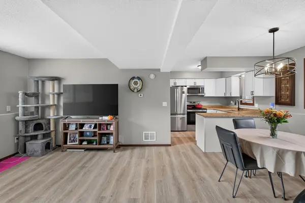 3389 Donald AVE, Eagan, MN 55121