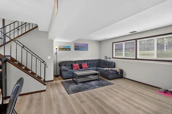 3389 Donald AVE, Eagan, MN 55121