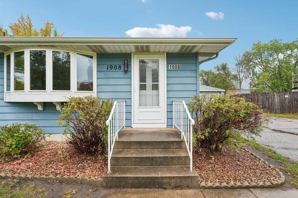 1908 Whitewater TRL, Brooklyn Park, MN 55444