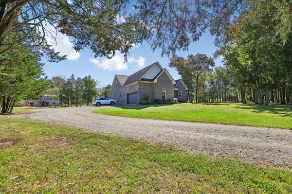 11834 Patterson Rd, Rockvale, TN 37153