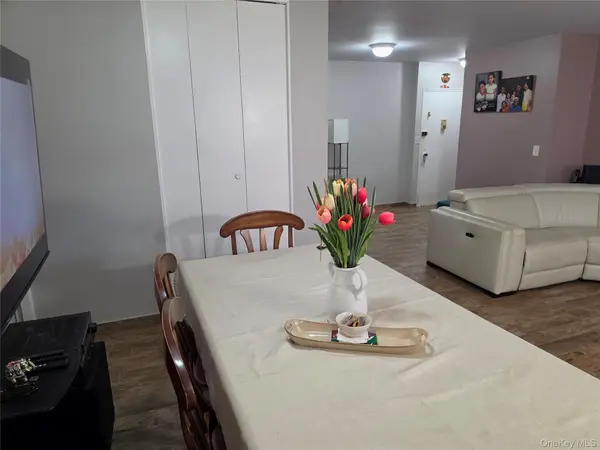 61-35 98th ST #7K, Rego Park, NY 11374