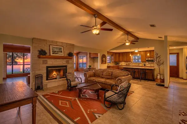 209 Senisa DR, Buchanan Dam, TX 78609