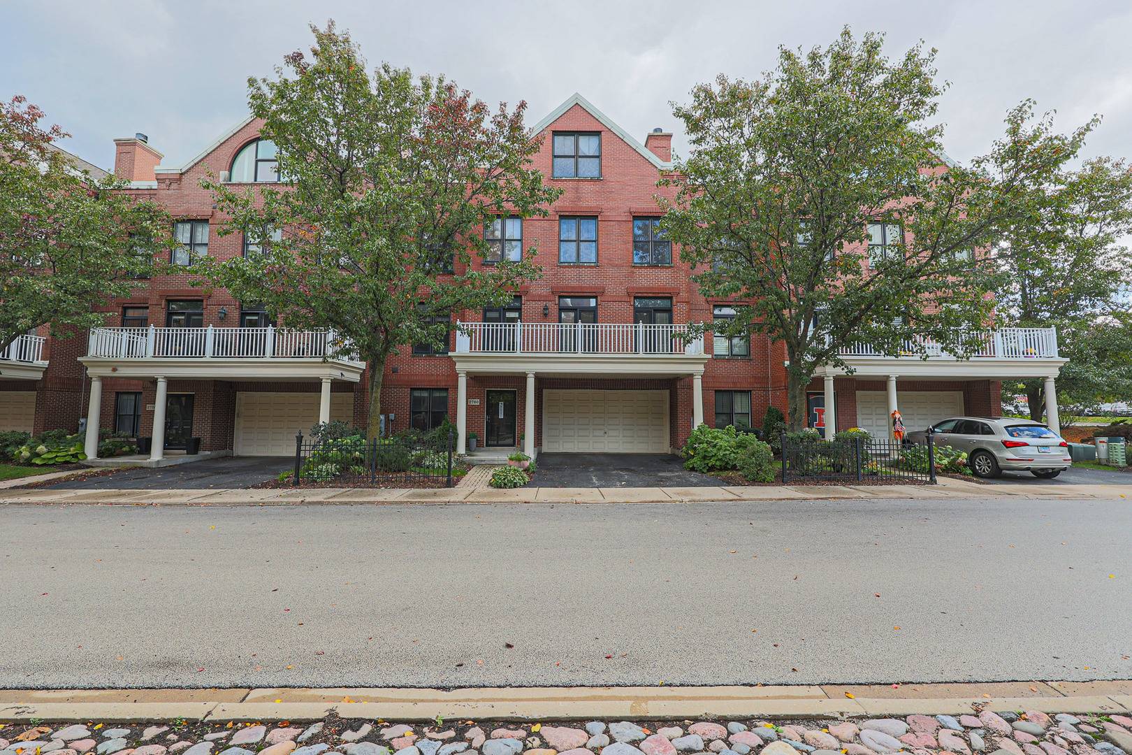 2760 Valor DR #9, Glenview, IL 60026