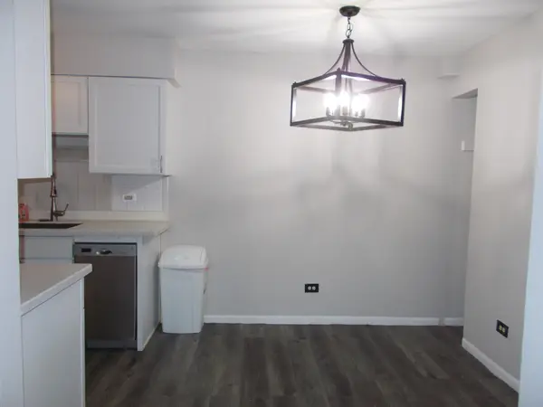 10430 Ridgeland AVE #12, Chicago Ridge, IL 60415