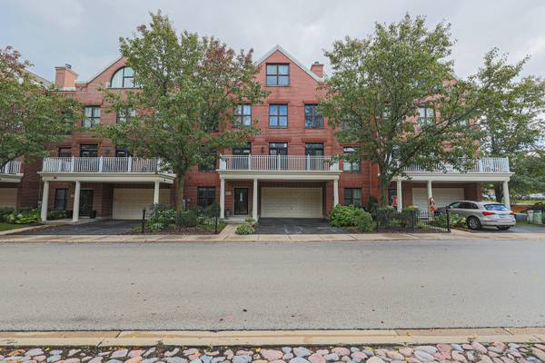 2760 Valor DR #9, Glenview, IL 60026