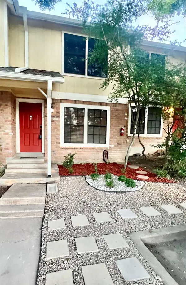 11901 Swearingen DR #32, Austin, TX 78758