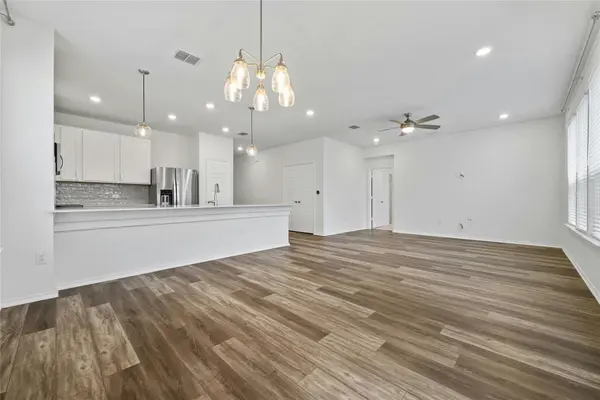 7712 Libretto LN, Austin, TX 78744
