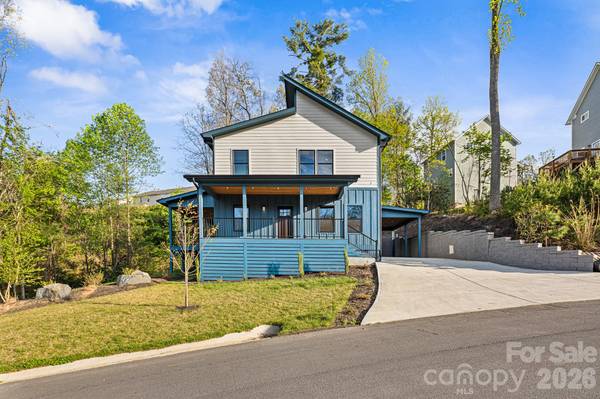 18 Winterhawk DR, Arden, NC 28704