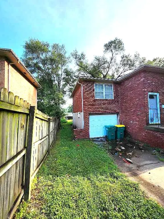 4934 Dixie AVE, Kansas City, KS 66106