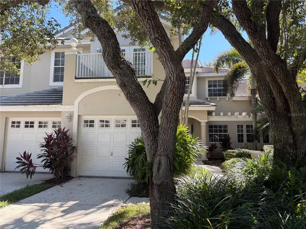402 DATE PALM CT NE, St Petersburg, FL 33703