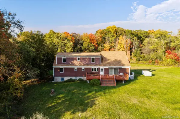 109 College LN, Millbrook, NY 12545