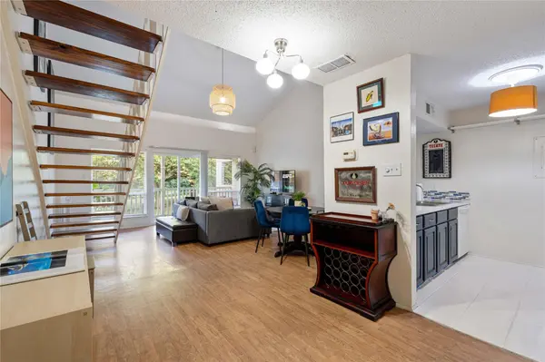 1818 S Lakeshore BLVD #27, Austin, TX 78741