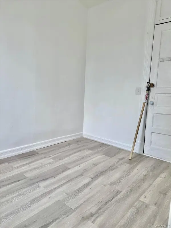 456 E 182nd ST, Bronx, NY 10457