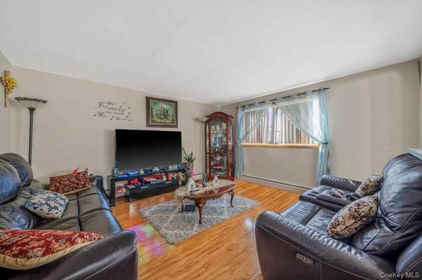 175 Clement AVE, Elmont, NY 11003