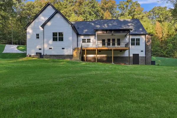 12750 Emerald Bay Drive, Soddy Daisy, TN 37379