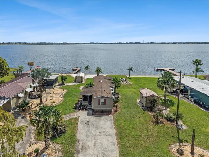 3208 LAKEVIEW DR, Haines City, FL 33844