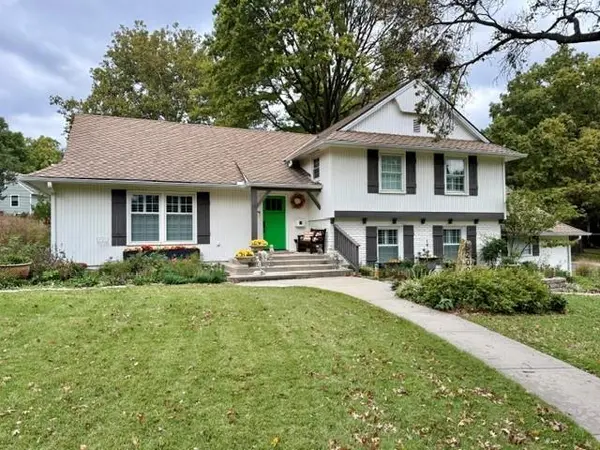 5200 W 81st ST, Prairie Village, KS 66208
