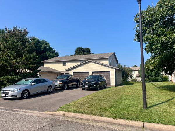1613 Redwood DR, Hudson, WI 54016