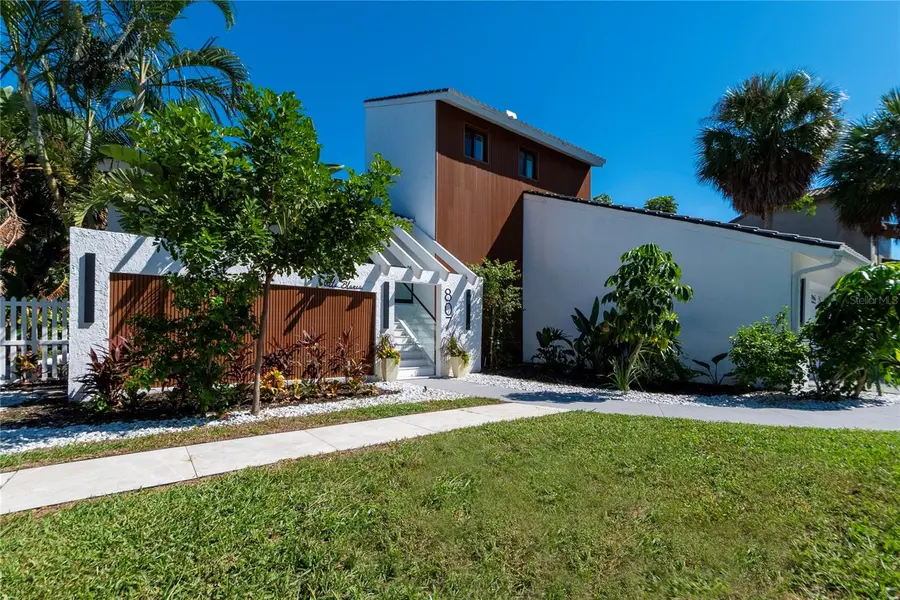 807 2ND AVE S, Tierra Verde, FL 33715