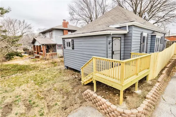 1003 N Liberty ST, Independence, MO 64050