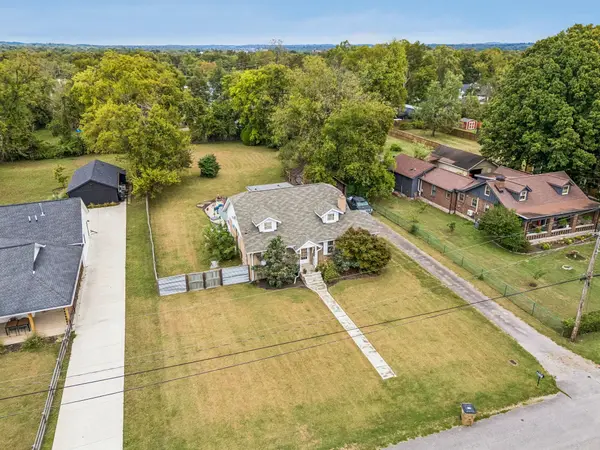 1005 Calvert St, Nashville, TN 37216