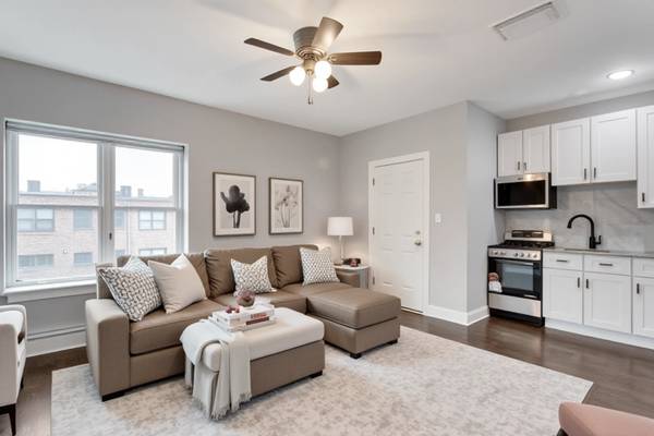 8024 S Ellis AVE #2B, Chicago, IL 60619