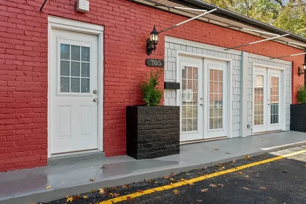 705 Dunnington St, Columbia, TN 38401
