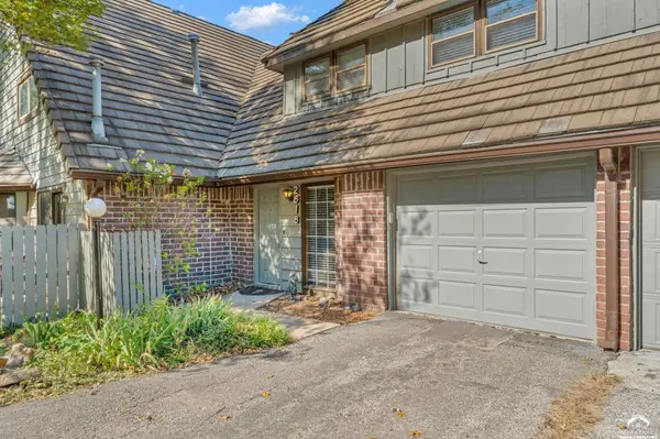 2618 W 24th TER, Lawrence, KS 66047