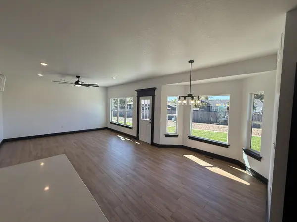 415 S Stoney Creek St, Clearwater, KS 67060