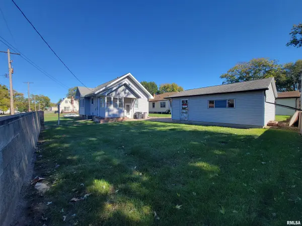 330 HERMAN ST, Pekin, IL 61554