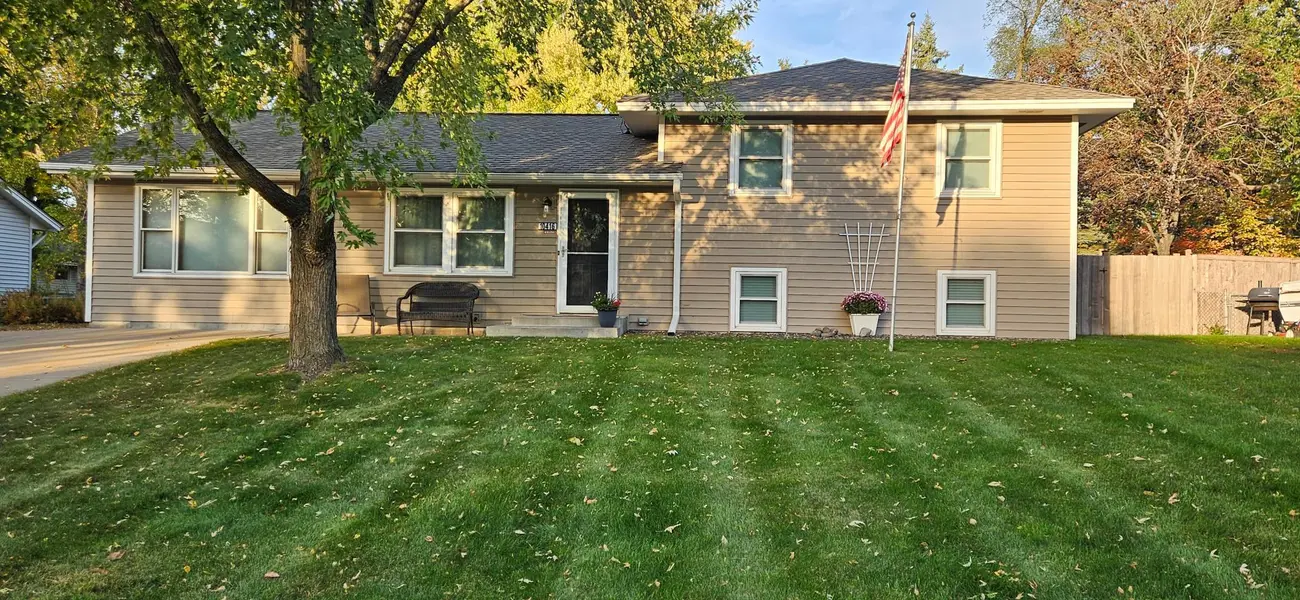 10416 Arrowhead ST NW, Coon Rapids, MN 55433