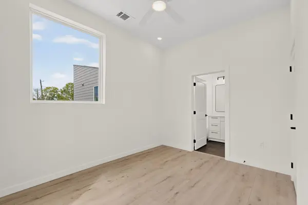 401 N Bluff DR #8102, Austin, TX 78745
