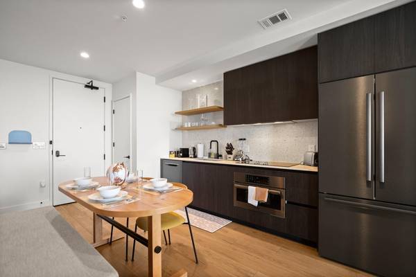 48 East Ave #2707, Austin, TX 78701