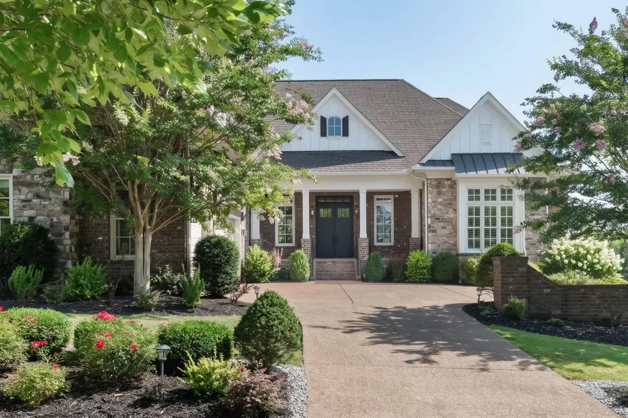 7216 Wildings Blvd, College Grove, TN 37046