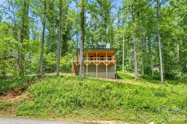 511 Blue Ridge DR N, Marion, NC 28752