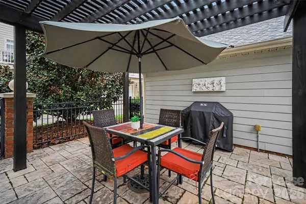 438 Magnolia ST, Davidson, NC 28036