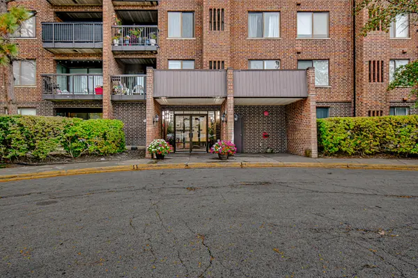 400 Park AVE #204, Calumet City, IL 60409