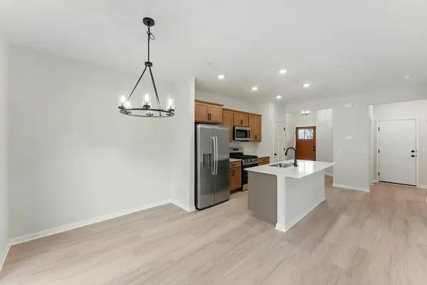 680 Tulare TER, Newport, MN 55055