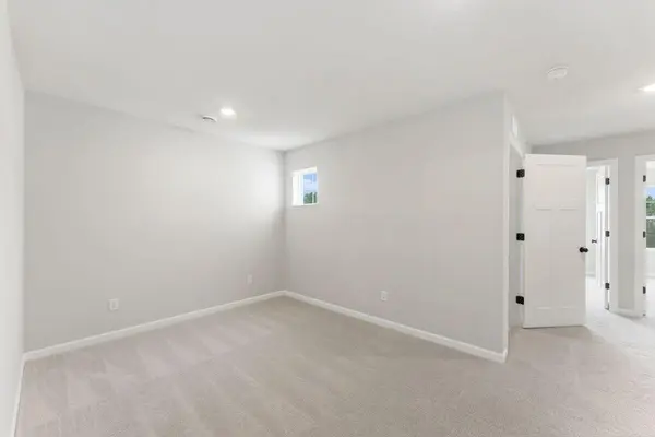 671 Tulare TER, Newport, MN 55055