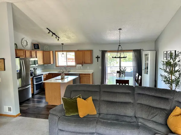 211 Florence AVE S, Annandale, MN 55302