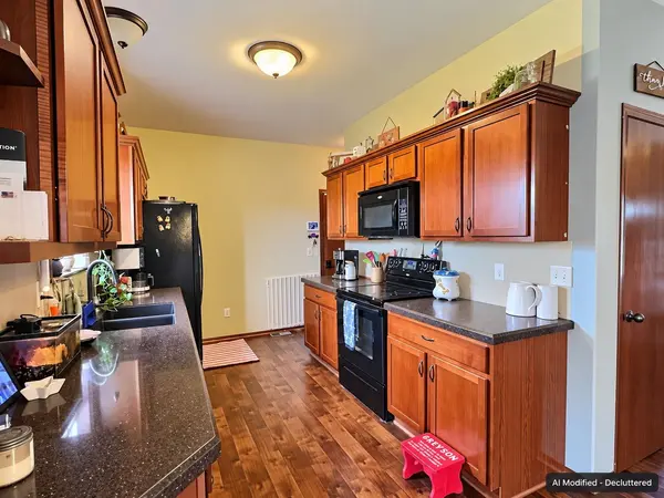 1543 N Thoroughbred Ct, Wichita, KS 67235-8501