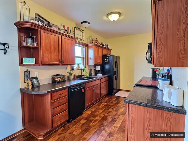 1543 N Thoroughbred Ct, Wichita, KS 67235-8501
