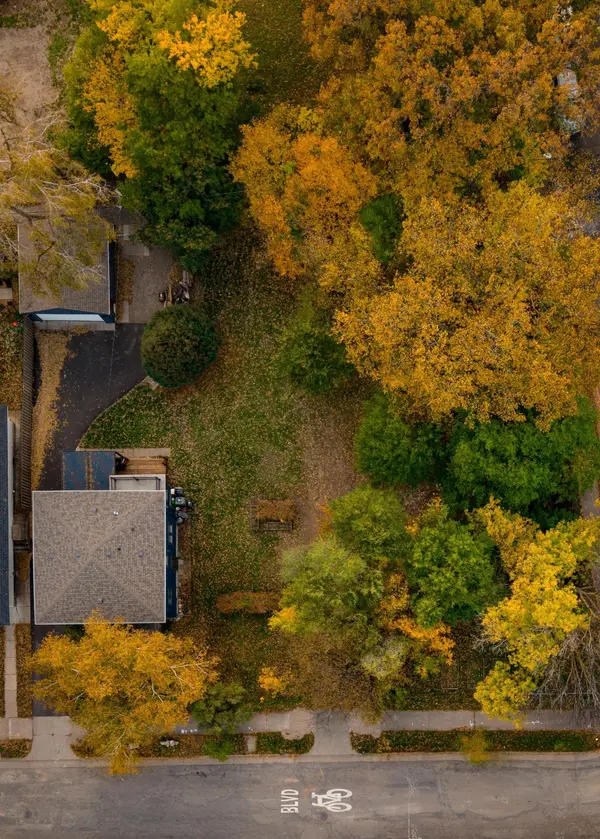 289 Queen AVE N, Minneapolis, MN 55405