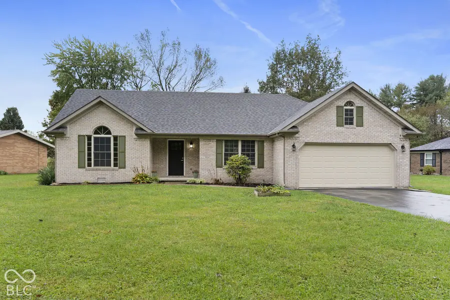 2410 S College Hills DR, Hanover, IN 47243