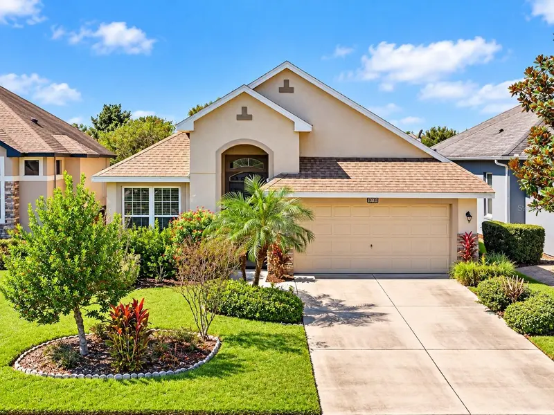 8301 BRIDGEPORT BAY CIR, Mount Dora, FL 32757