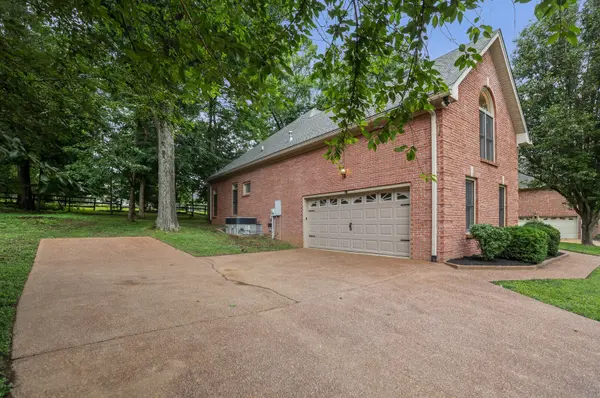 5860 Seven Points Trce, Hermitage, TN 37076