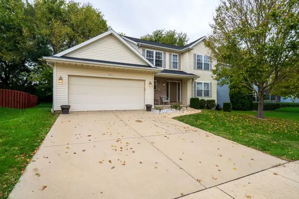 2612 Grey Fox TRL, Bloomington, IL 61705