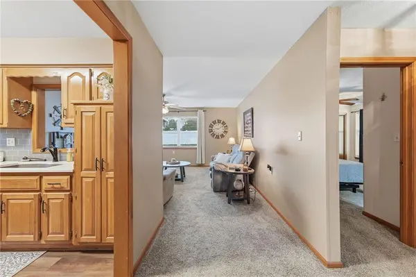 516 SATURN DR, Raymore, MO 64083