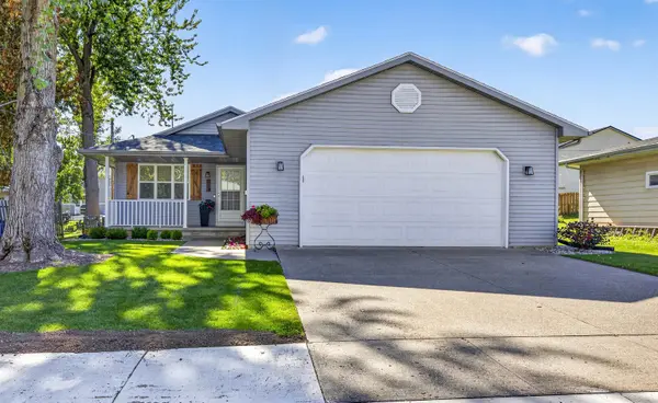 613 W 9TH ST, Kaukauna, WI 54130