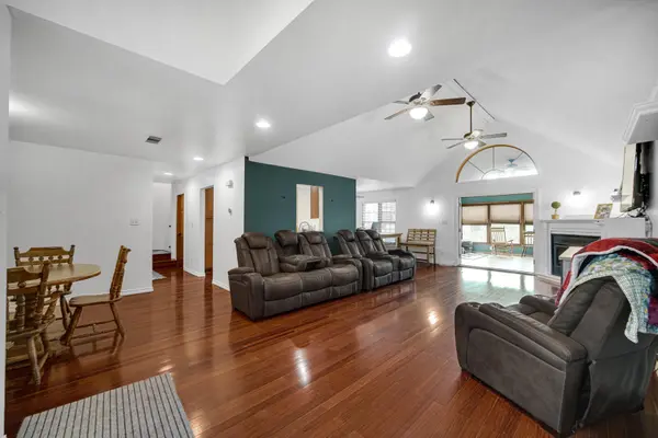 6331 Savannah AVE, Portage, IN 46368
